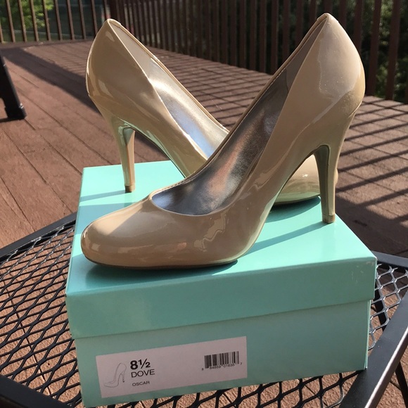 Jessica Simpson Dove heels - Picture 1 of 7